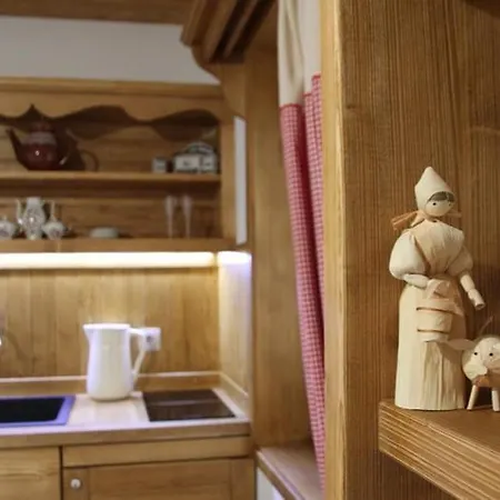 Lodge Skerda - *